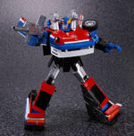 MP‑19 Autobot Smokescreen G1 Toy