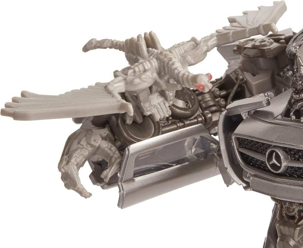 Soundwave with Laserbeak Studio Series