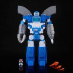 Transformers Generations Legacy Evolution 24 Titan Guardian Robot & Lunar-Tread 2