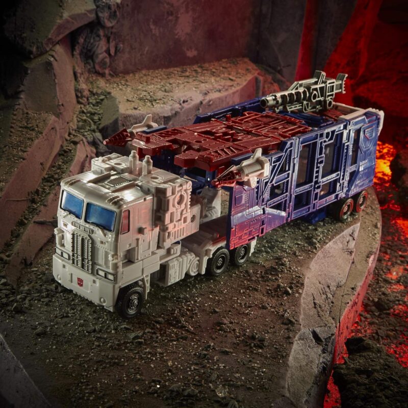 Transformers WFC‑K20 Ultra Magnus Wars for Cybertron Kingdom Leader Class 3