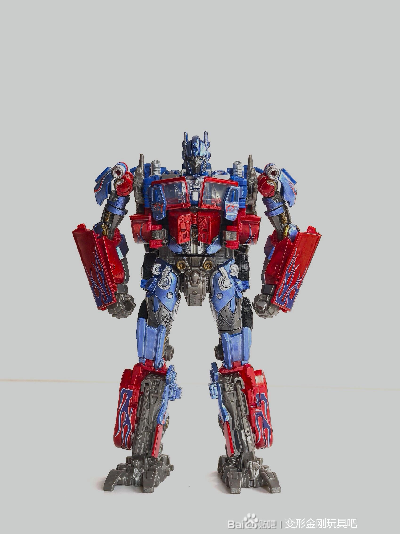 Studio Series 3244 Optimus Prime review 1