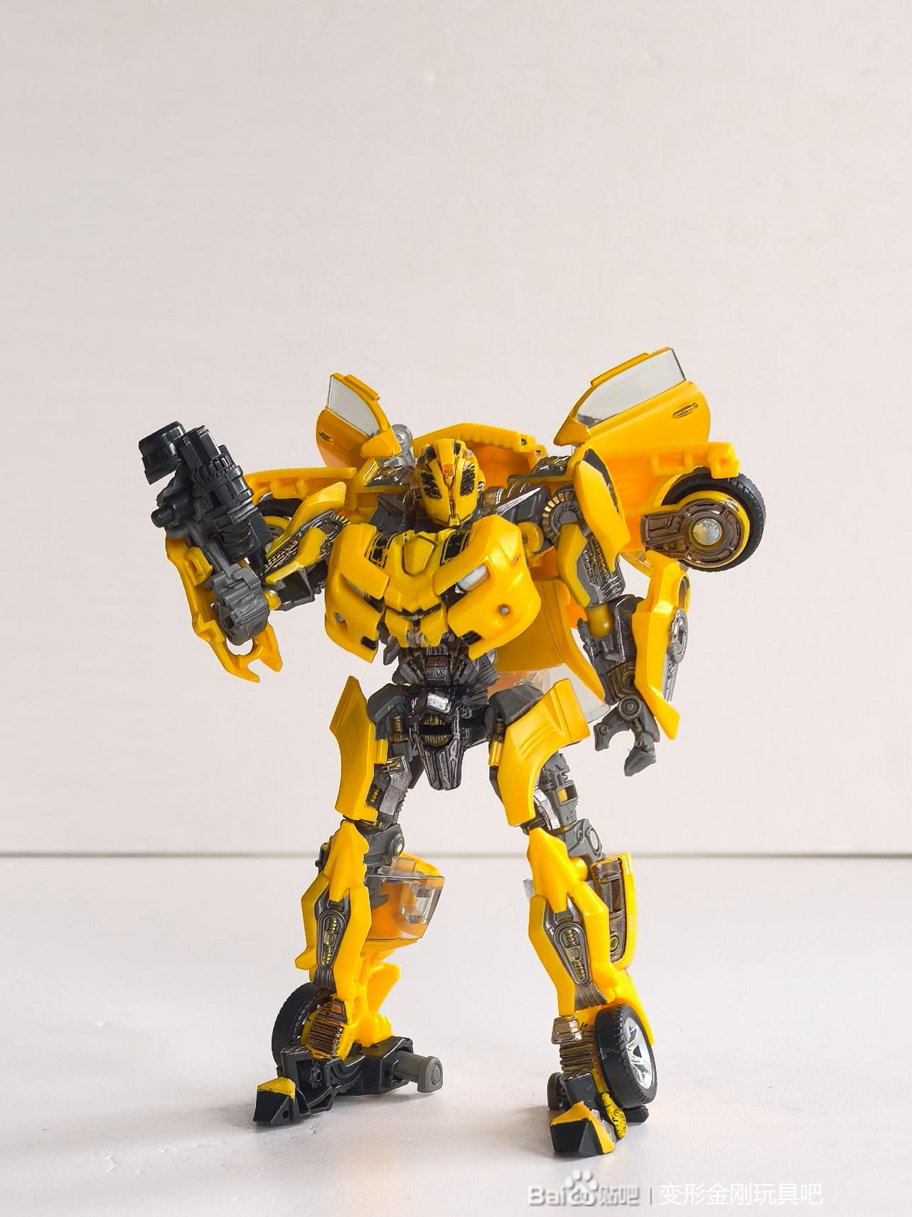 Transformers Studio Series 49-87 Bumblebee review 2