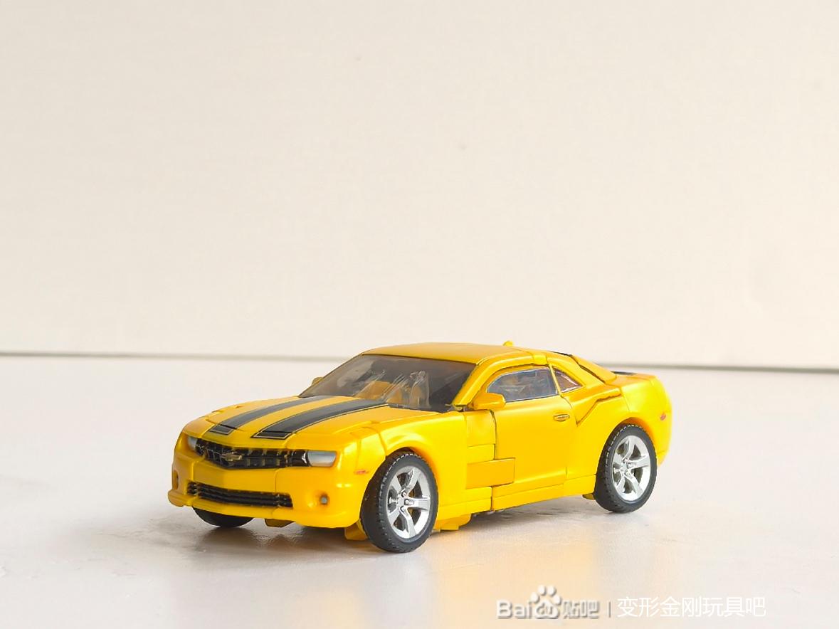 Transformers Studio Series 49-87 Bumblebee review 3