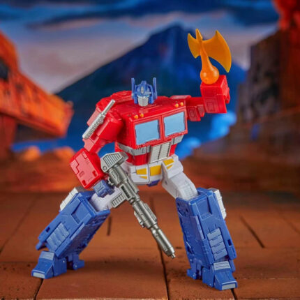 The Transformers: The Movie Studio Series 86-31 Commander Class Optimus Prime Action Figure
