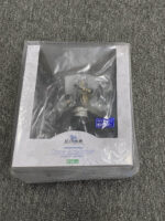 [Deluxe] Crow Armbrust - Trails into Reverie 1-8 Kotobukiya Trails of Cold Steel Statue Figure package from front