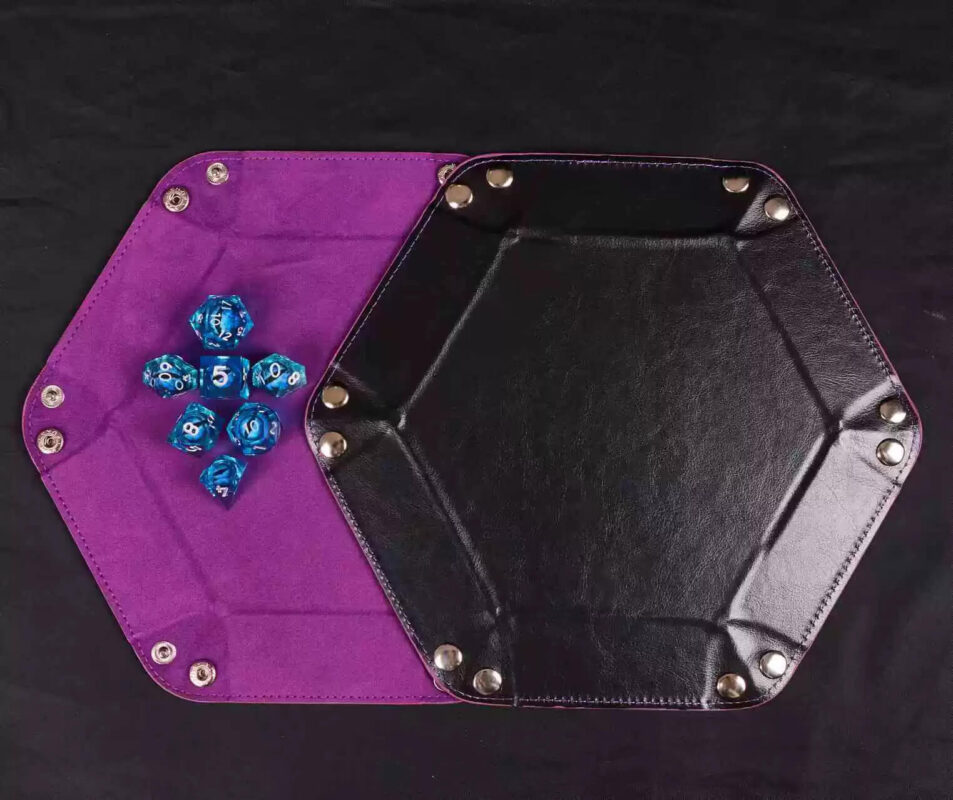 COC TRPG Star field Liquid Core Baldur's Gate multi-sided dice set 20-sided DND Leather Dice Tray (2-Sided)