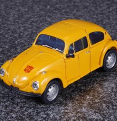 Transformers Bumble Masterpiece MP-21 G1 Action Figure 4